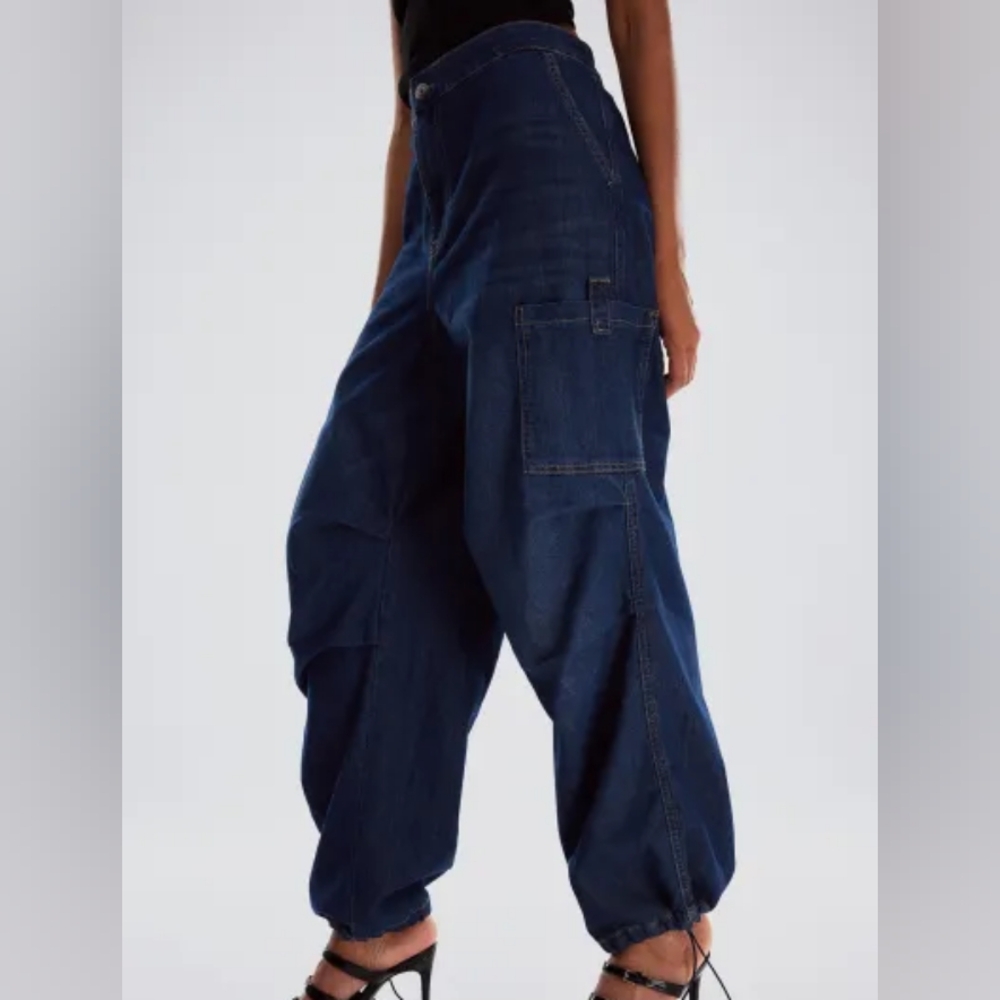 H&M Denim Parachute Pant Dark Blue jeans Sizes S, M, L,  available NWT